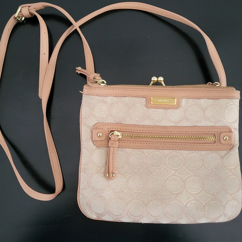 NINE WEST CROSS BODY PURSE